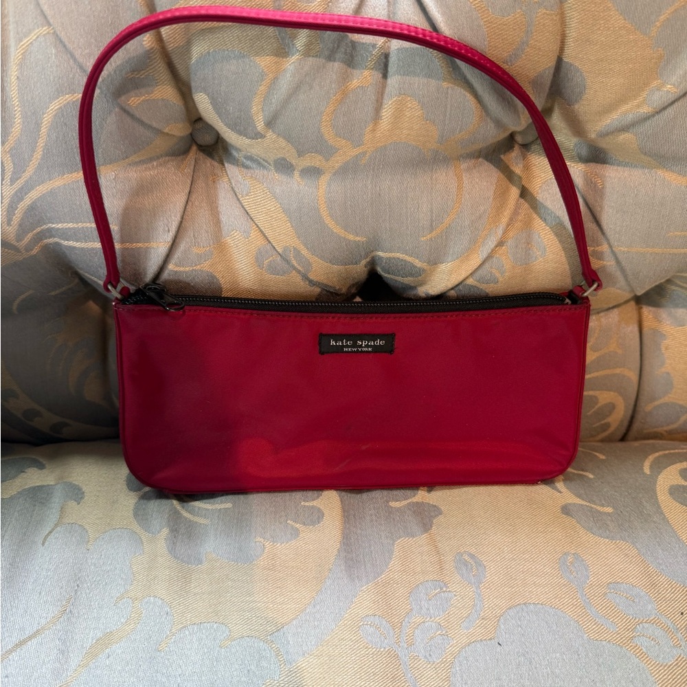 Kate Spade Red Shoulder Bag Sleek Design